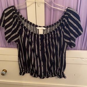 H&M black and white crop top